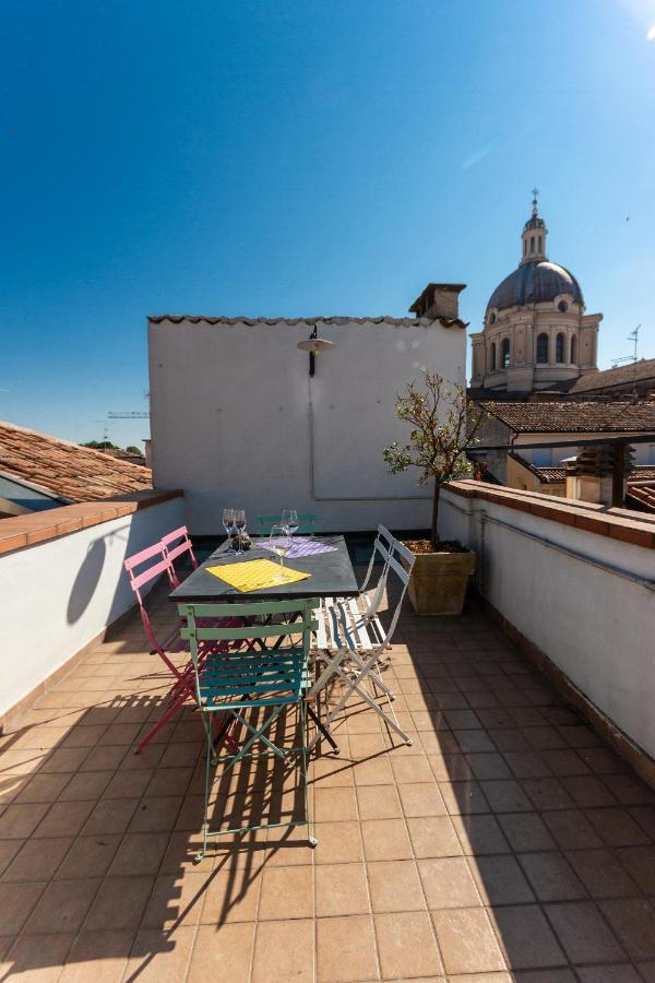 מאנטובה La Terrazza Apartment - Smart Holiday מראה חיצוני תמונה